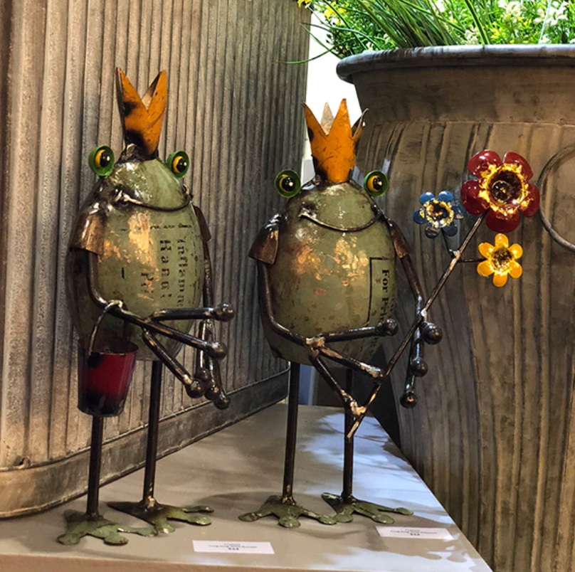 Frog King with Flowers